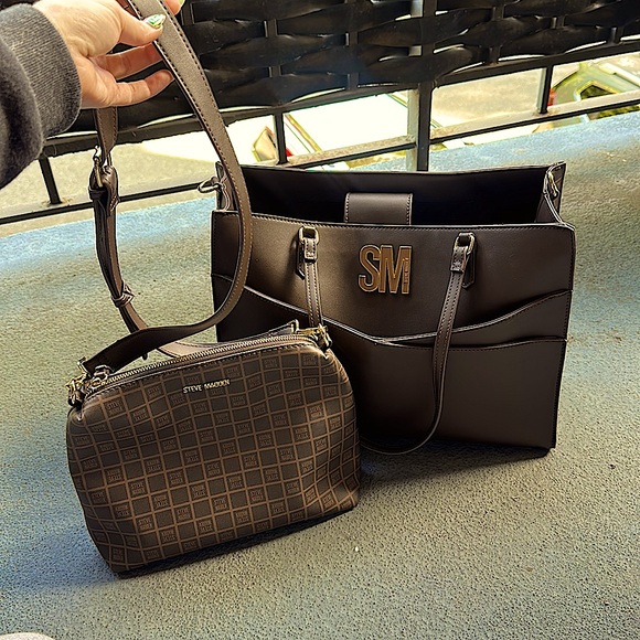 COPY - Steve Madden 2 piece ToteBag with Detachable Crossbody & Smaller purse/p… - Picture 5 of 16